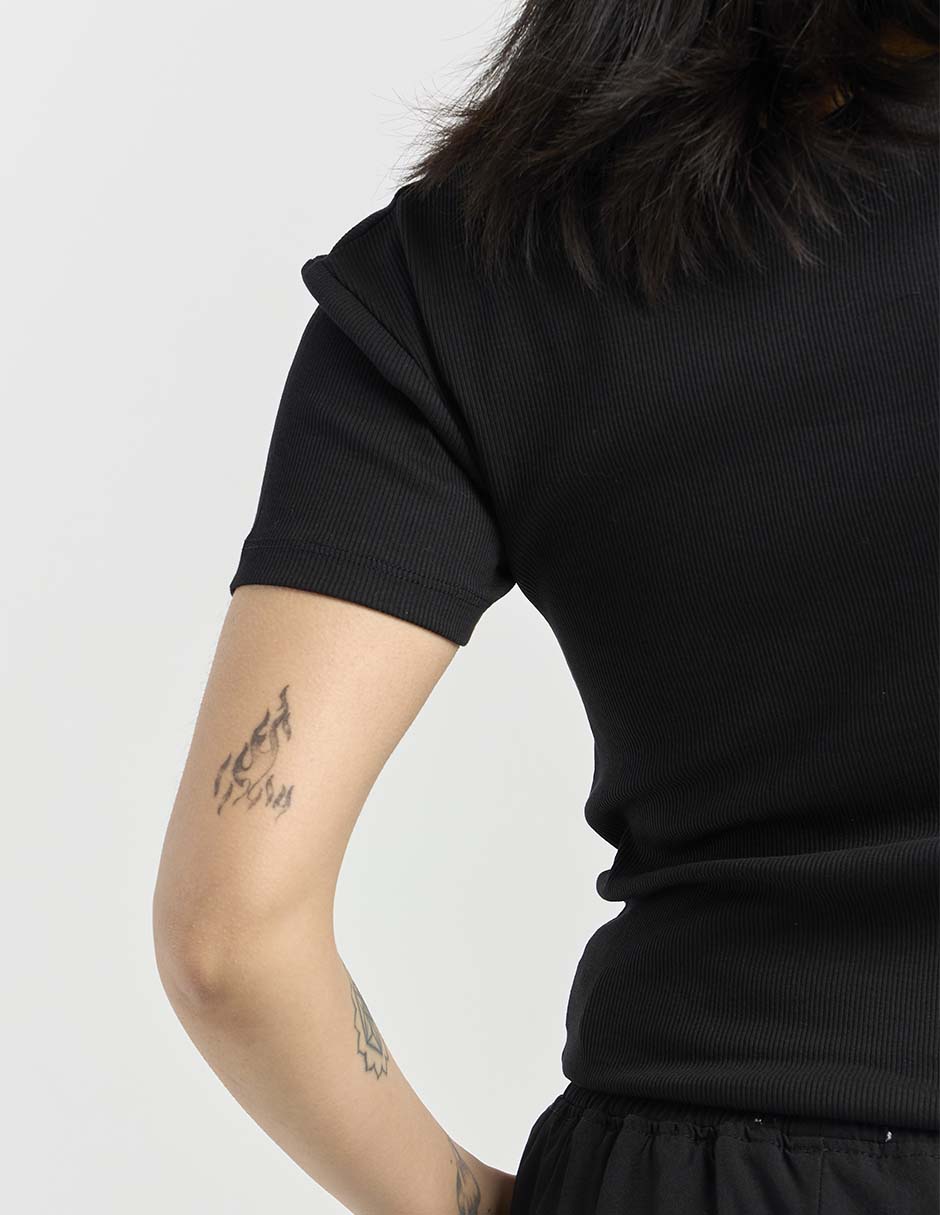 Blusa Aéropostale manga corta para mujer