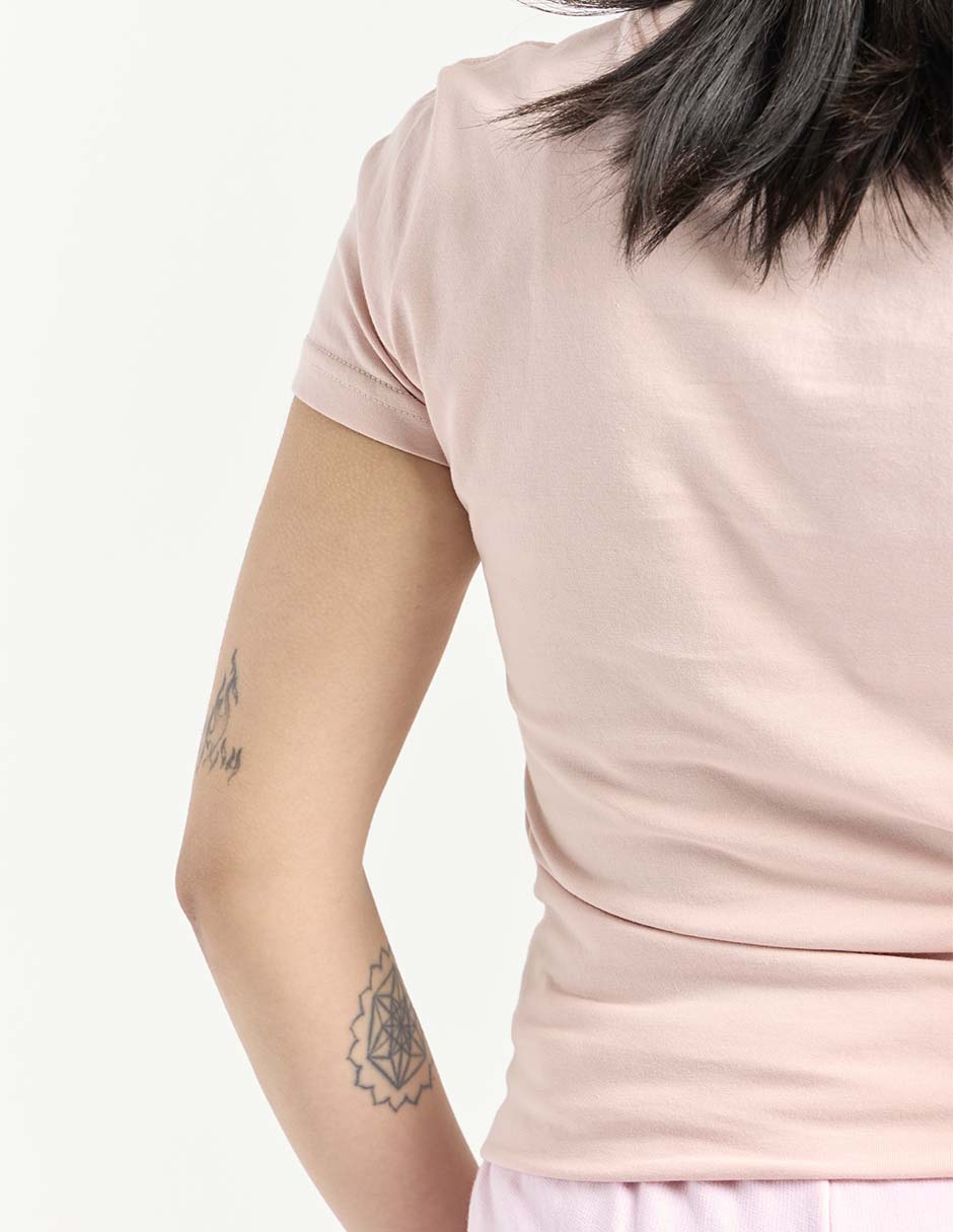 Playera manga corta Aero cuello redondo para mujer