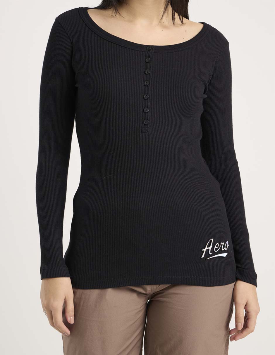 Playera manga corta Aero cuello henley para mujer