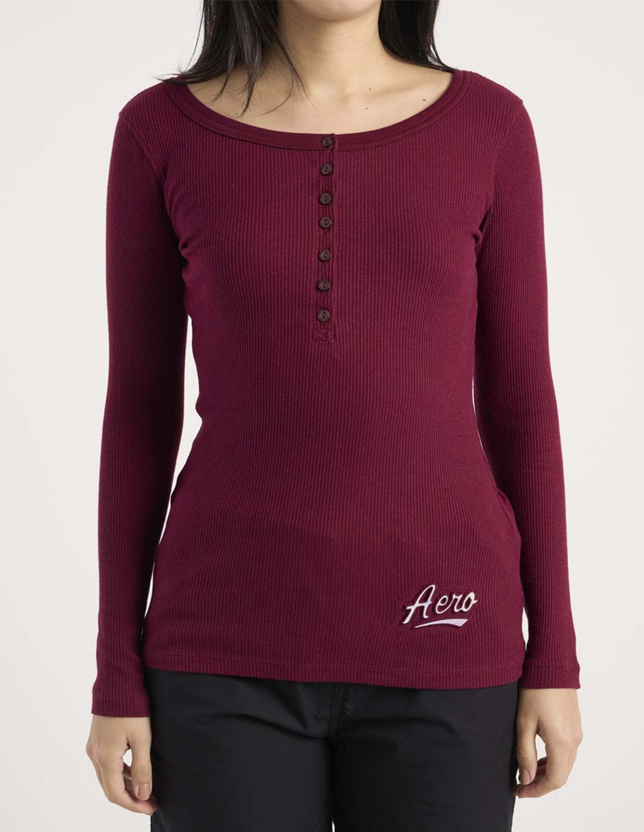 Playera manga corta cuello henley para mujer 6