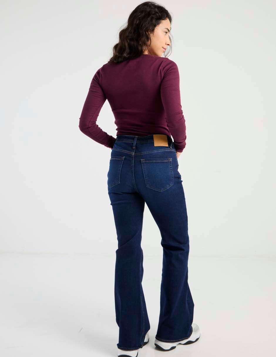 Jeans acampanado para mujer 2