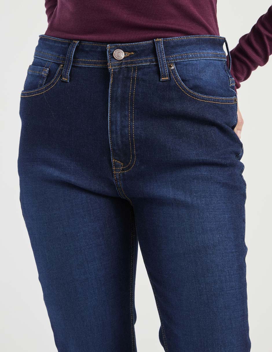 Jeans acampanado para mujer 4