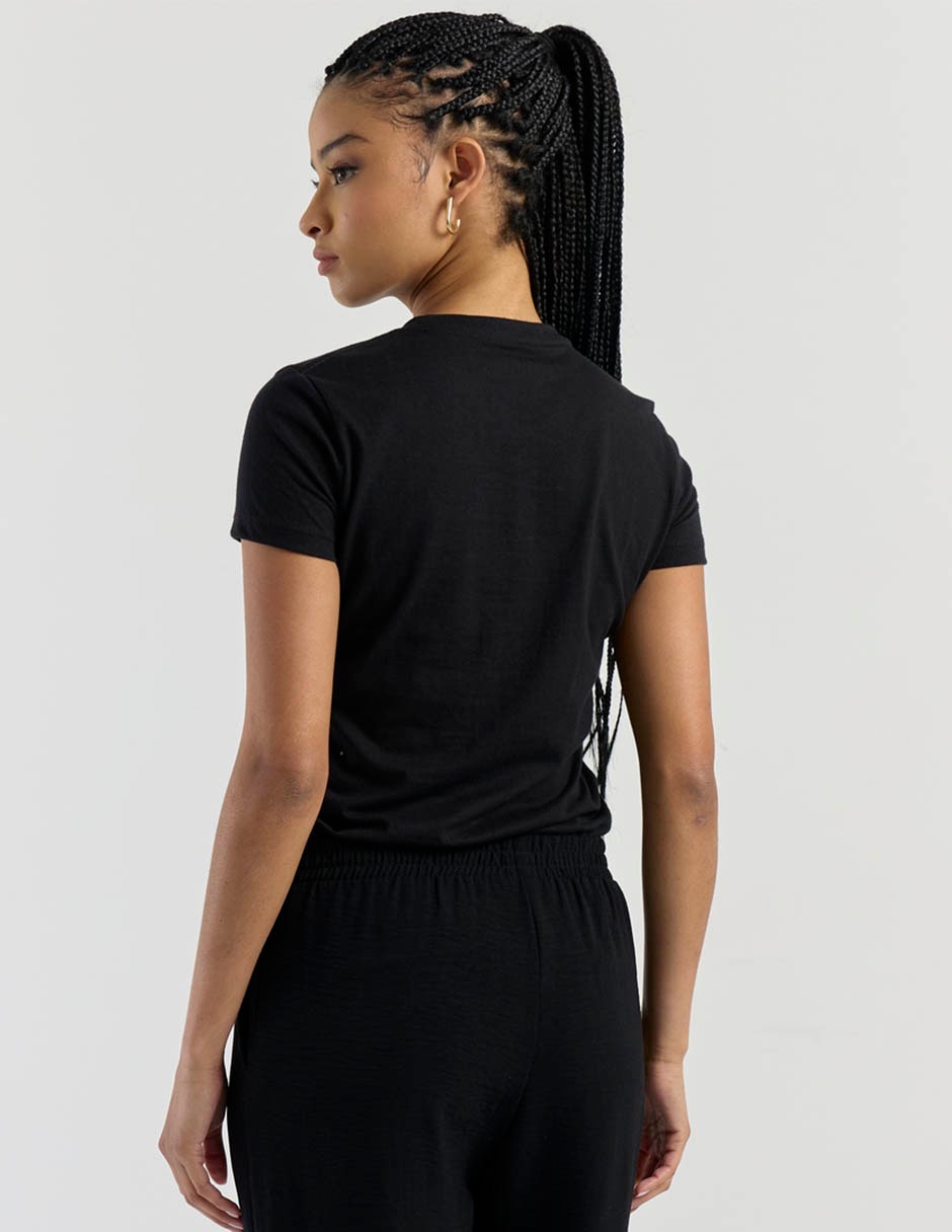 Playera manga corta cuello redondo para mujer 6