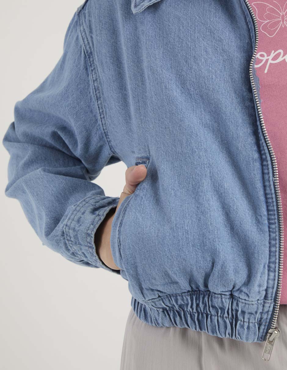 Chamarra bomber de mezclilla para mujer 5